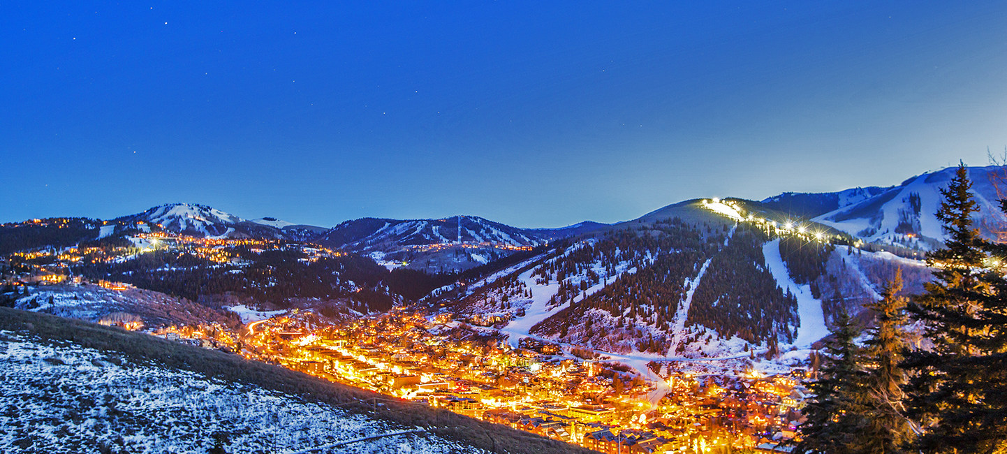 Visit Park City Utah Skiing Luxury Dining Spas Hotels Deer Valley Sundance Film Festival IKON Pass EPIC Pass Woodward Park City fly fishing ice castles Stand Up Paddleboard Homestead Crater 2020 holiday season Christmas New Years