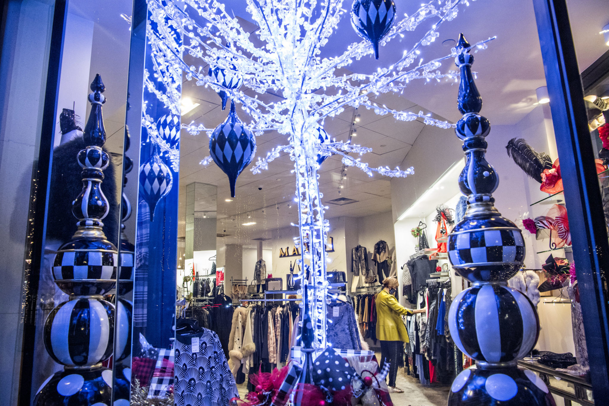 GETTING READY FOR THE HOLIDAYS WITH CHERRY CREEK SHOPPING CENTER, CHIC  TALK